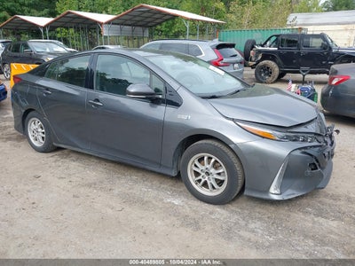 TOYOTA PRIUS PRIME 2017