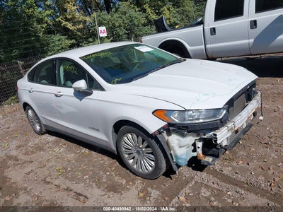 FORD FUSION HYBRID 2015