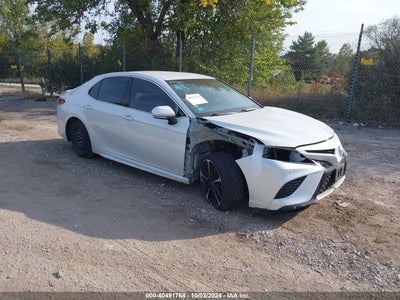 TOYOTA CAMRY 2018