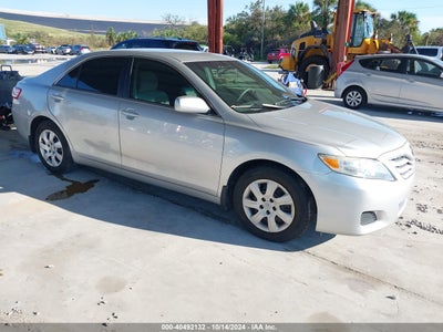 TOYOTA CAMRY 2010