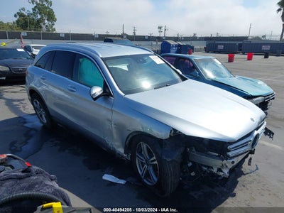 MERCEDES-BENZ GLC 300 2021