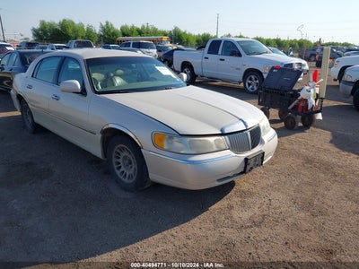 LINCOLN TOWN CAR 2000