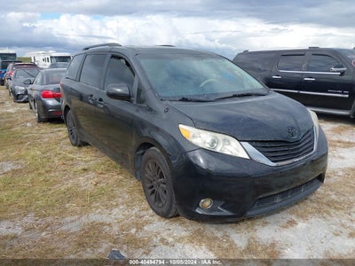 TOYOTA SIENNA 2014