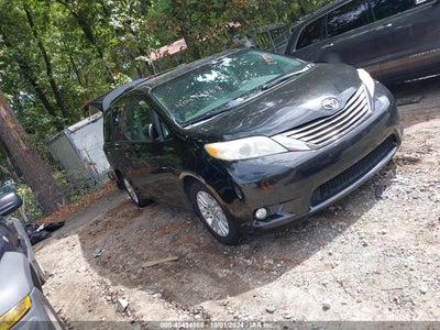 TOYOTA SIENNA 2013
