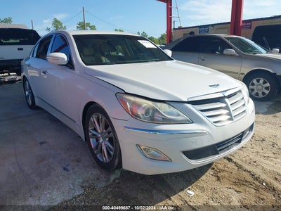 HYUNDAI GENESIS 2013