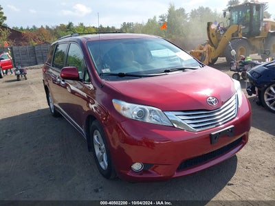 TOYOTA SIENNA 2011