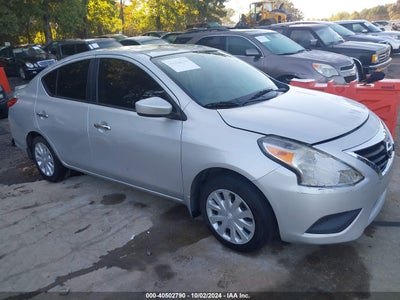 NISSAN VERSA 2017