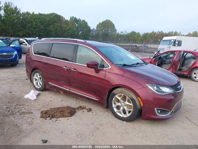 CHRYSLER PACIFICA 2018