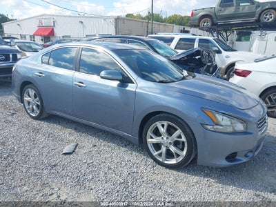 NISSAN MAXIMA 2012