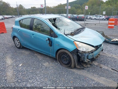 TOYOTA PRIUS C 2012