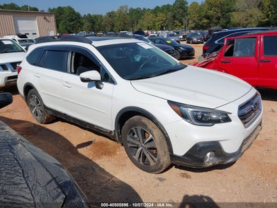 SUBARU OUTBACK 2018