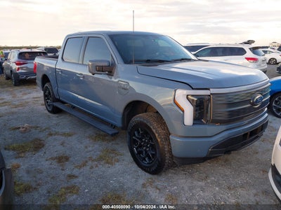FORD F-150 LIGHTNING 2023