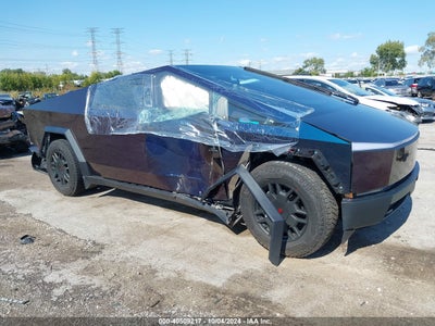 TESLA CYBERTRUCK 2024