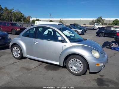 VOLKSWAGEN NEW BEETLE 2000