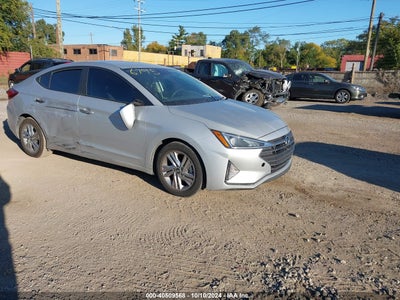 HYUNDAI ELANTRA 2019