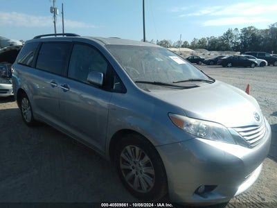 TOYOTA SIENNA 2016
