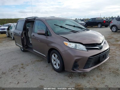TOYOTA SIENNA 2019