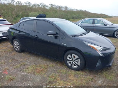 TOYOTA PRIUS 2018