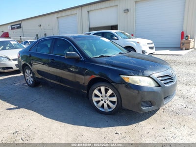 TOYOTA CAMRY 2011