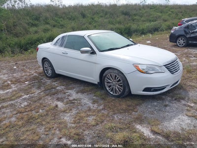 CHRYSLER 200 2012