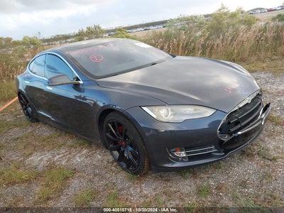 TESLA MODEL S 2016