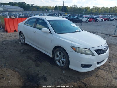TOYOTA CAMRY 2011