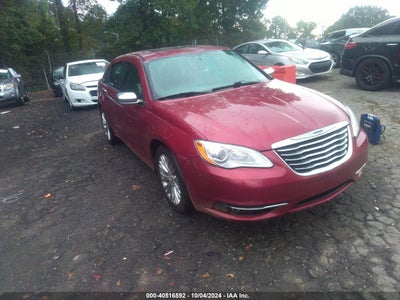 CHRYSLER 200 2013
