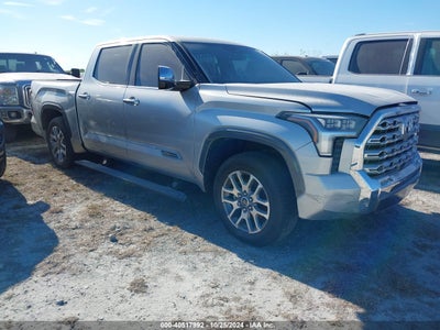TOYOTA TUNDRA 2022