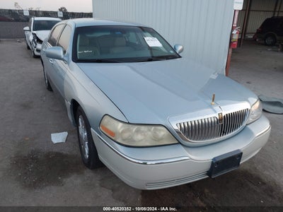 LINCOLN TOWN CAR 2006