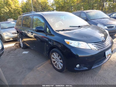 TOYOTA SIENNA 2017