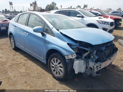 TOYOTA PRIUS PLUG-IN 2014