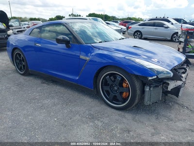 NISSAN GT-R 2014