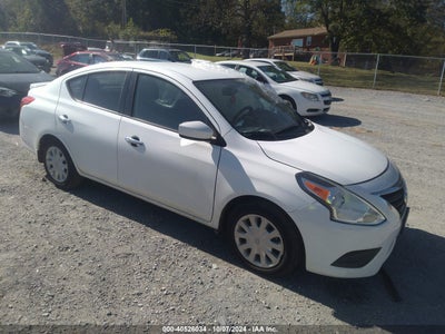 NISSAN VERSA 2017