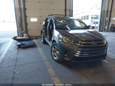 TOYOTA HIGHLANDER 2017