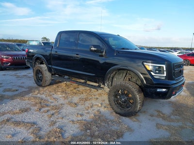 NISSAN TITAN 2021