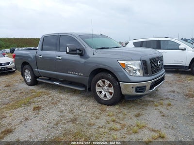 NISSAN TITAN 2019