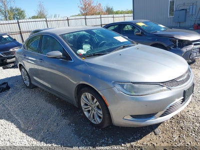 CHRYSLER 200 2015