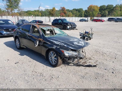 INFINITI Q50 2015