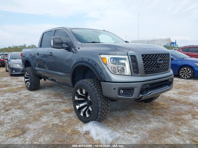 NISSAN TITAN 2019