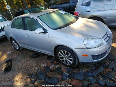 VOLKSWAGEN JETTA 2010