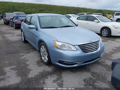 CHRYSLER 200 2012