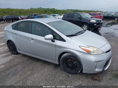 TOYOTA PRIUS 2015
