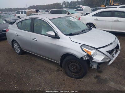 NISSAN VERSA 2015