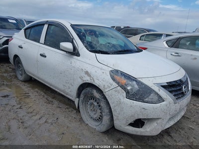 NISSAN VERSA 2017