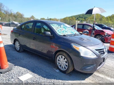 NISSAN VERSA 2015