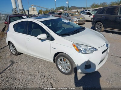 TOYOTA PRIUS C 2012