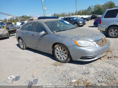 CHRYSLER 200 2013