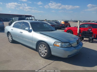 LINCOLN TOWN CAR 2005