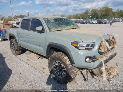 TOYOTA TACOMA 2022