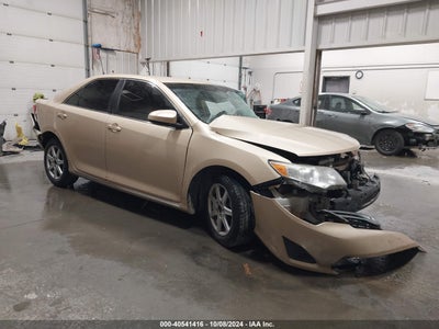 TOYOTA CAMRY 2012